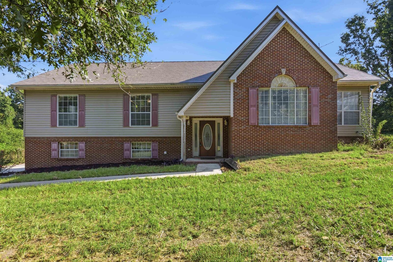 Property Photo:  650 County Road 164  AL 35085 