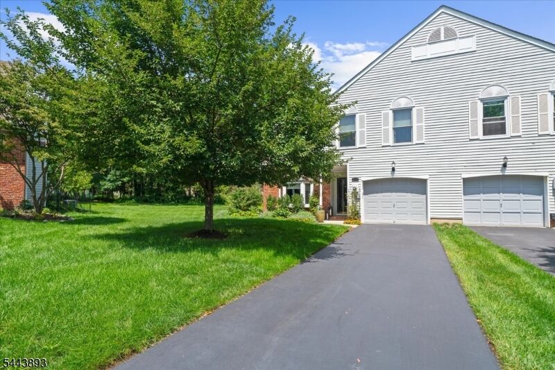Property Photo:  753 Vanessa Ln  NJ 08853 