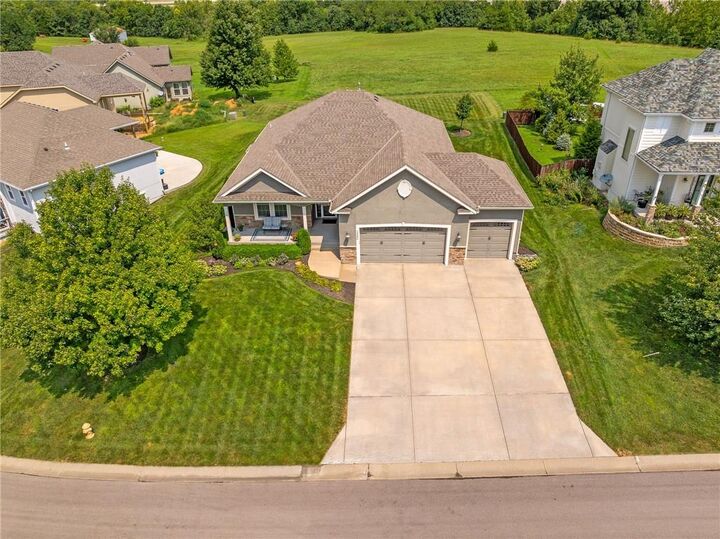 Property Photo:  13286 Davis Avenue  KS 66012 