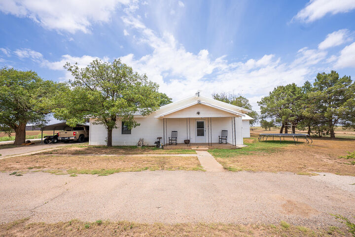 Property Photo: 8503 E County Rd 5500 TX 79329