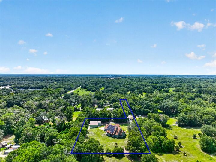 Property Photo: 4617 Round Lake Road FL 32712