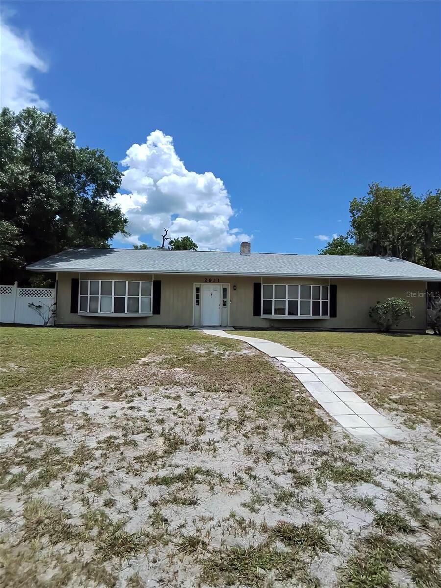 Property Photo: 2831 Ascot Lane FL 32738
