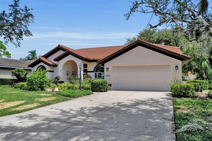 Property Photo:  2102 Tequesta Trail  FL 34275 