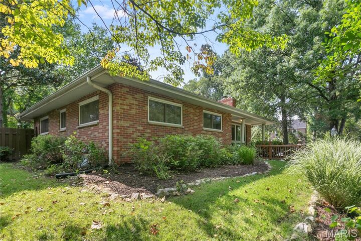 Property Photo: 1043 Midland Boulevard MO 63130