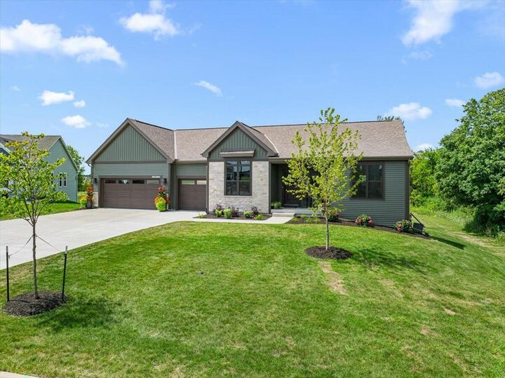 Property Photo:  W194n15787 East Gate Ct  WI 53037 