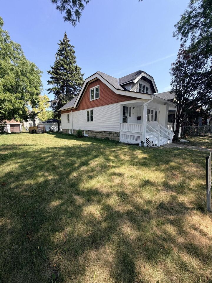 Property Photo:  3050 N 24th Pl  WI 53206 
