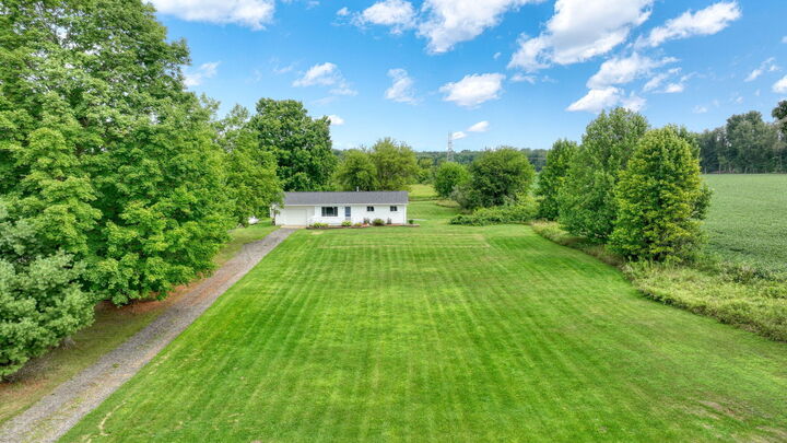 Property Photo: 3238 Territorial Road MI 49251