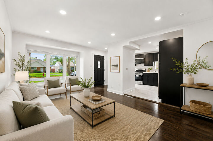 Property Photo: 117 Morris Avenue IL 60104