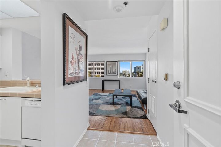 Property Photo: 525 E Seaside 710 CA 90802