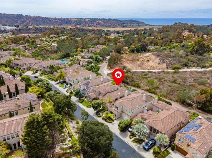 Property Photo: 4318 Philbrook Sq CA 92130