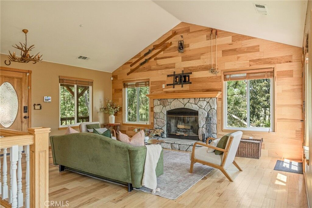 Property Photo:  1208 Aleutian  CA 92352 