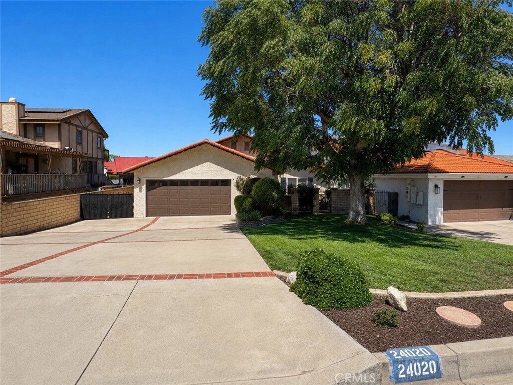 Property Photo: 24020 Continental CA 92587