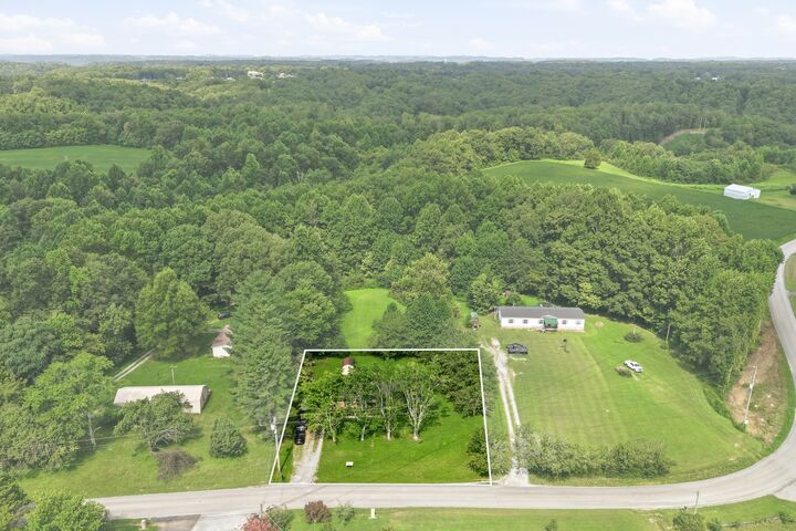 Property Photo:  9106 Holmes Creek Rd  TN 37166 