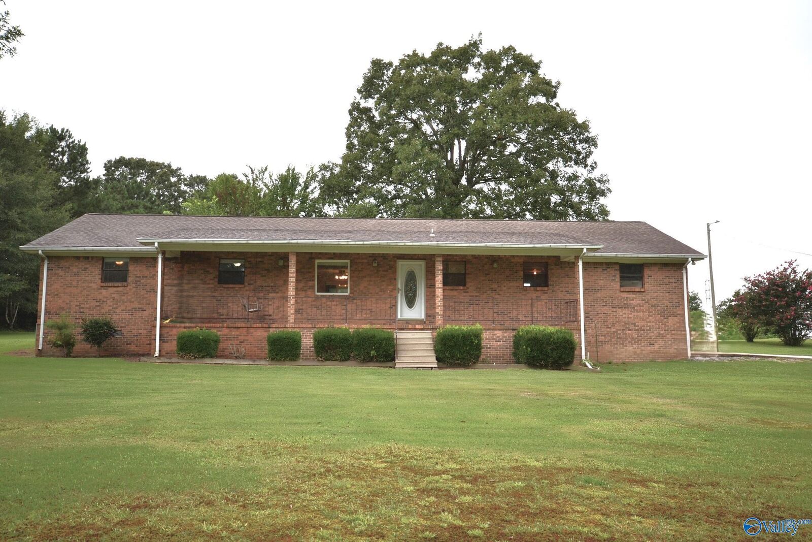 Property Photo:  4433 County Road 1223  AL 35179 