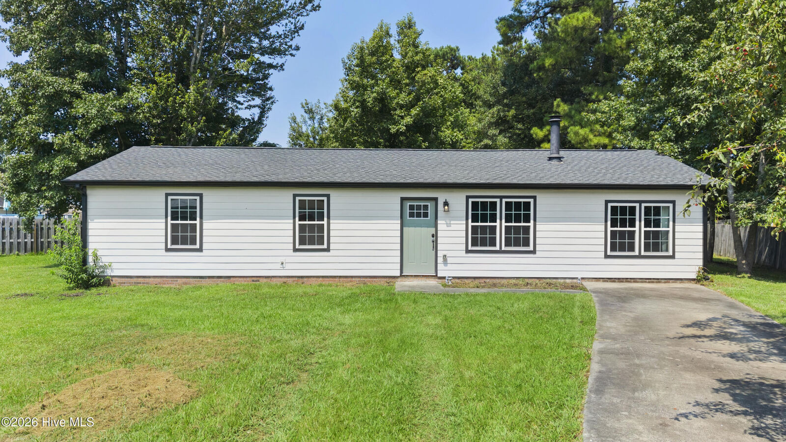 Property Photo:  111 Pirates Lane  NC 28532 