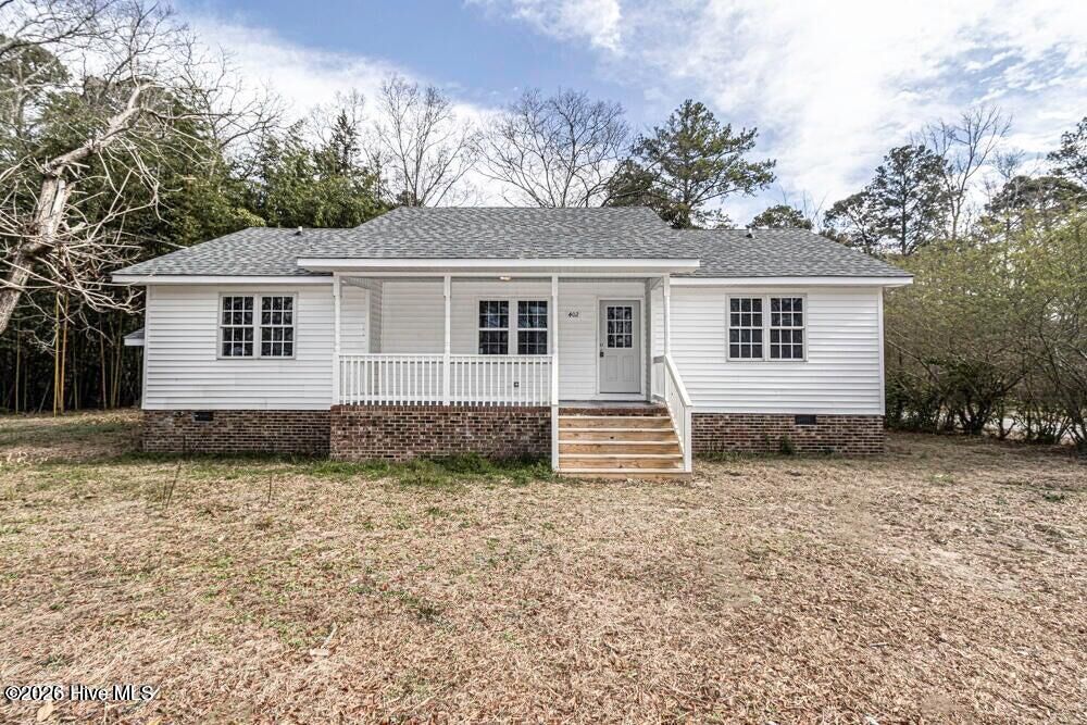 Property Photo:  402 Main Street  NC 27881 