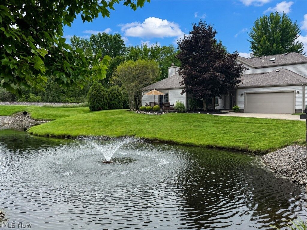 Property Photo: 334 Windjammer Drive OH 44408