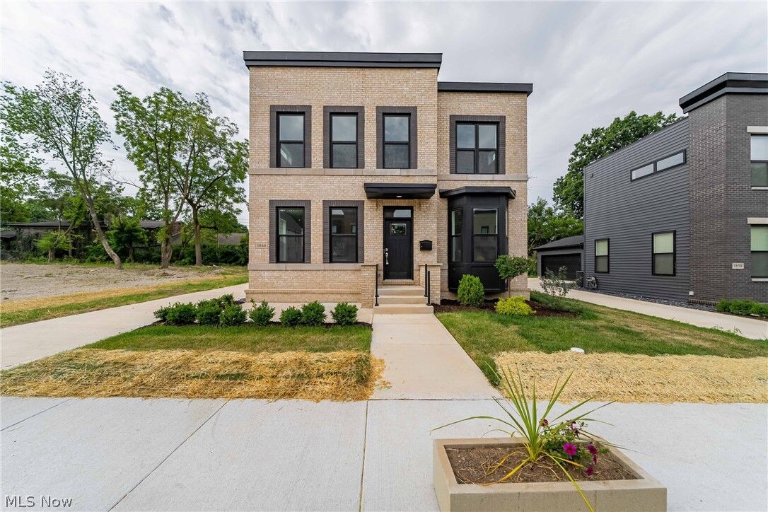 Property Photo: 1866 Woodlawn Avenue OH 44106