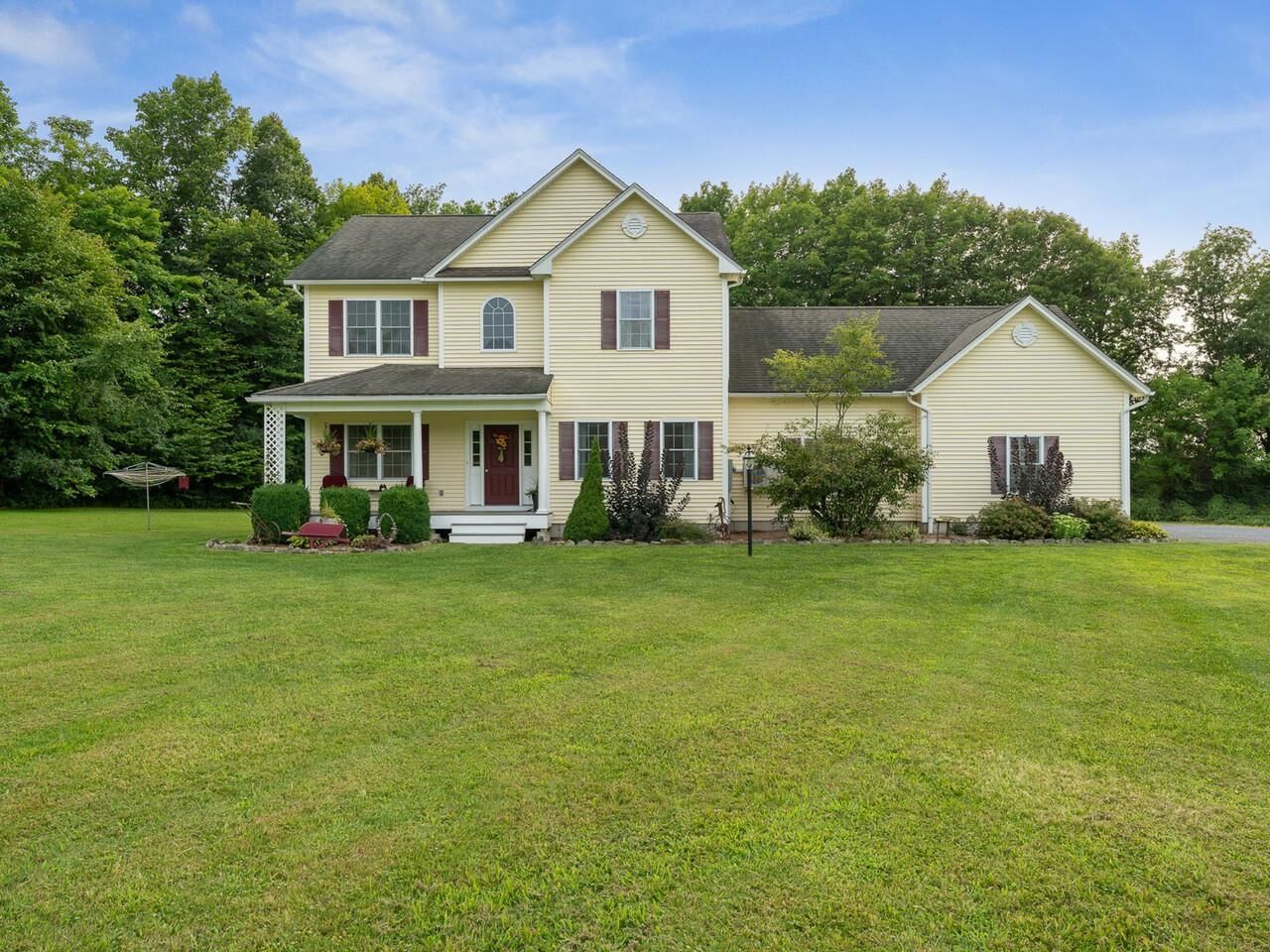 Property Photo:  506 Hickory Place  VT 05461 