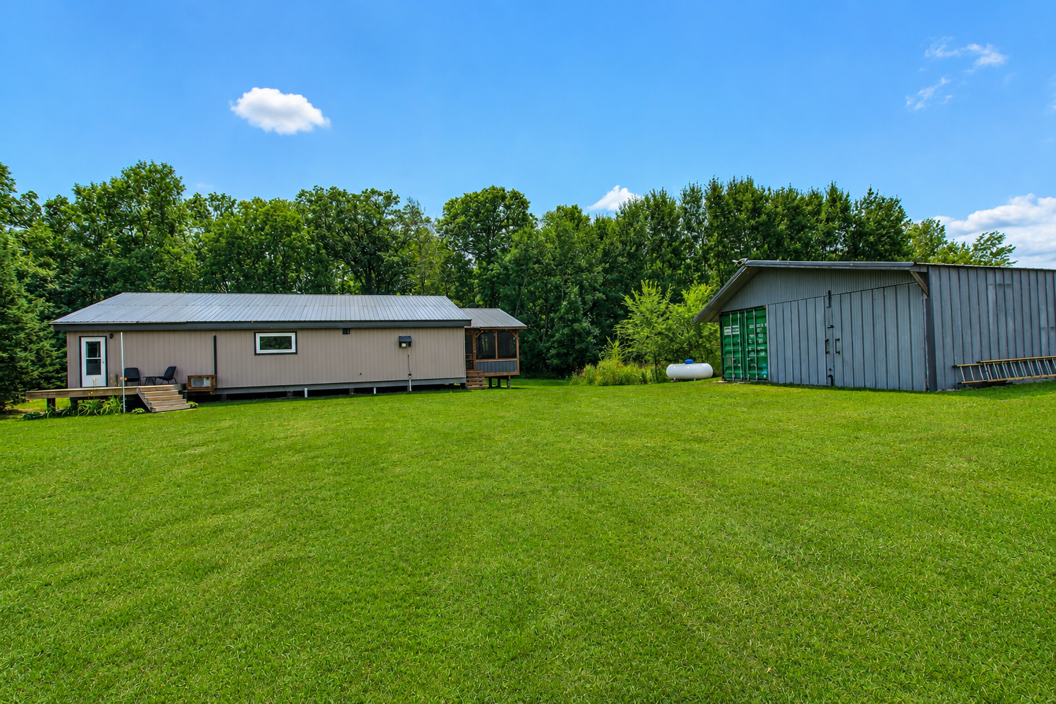 Property Photo: 57776 County Highway 136 MN 56361