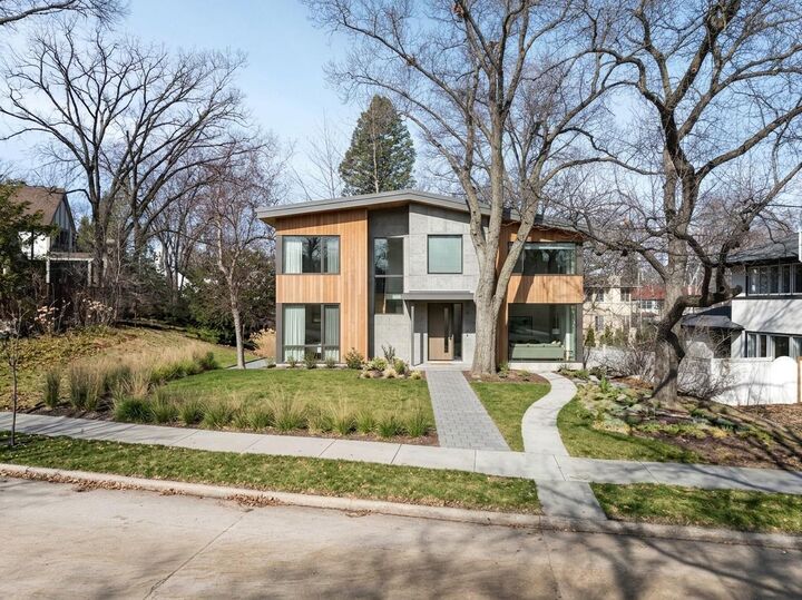 Property Photo: 2740 Thomas Avenue S MN 55416