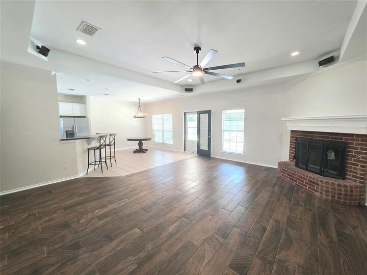 Property Photo:  214 County Road 2504  TX 75773 