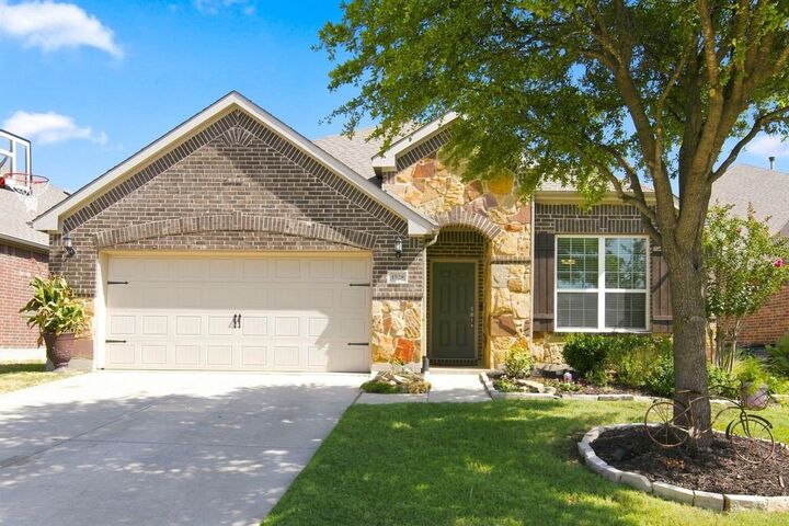 Property Photo:  1528 Westview Lane  TX 76226 