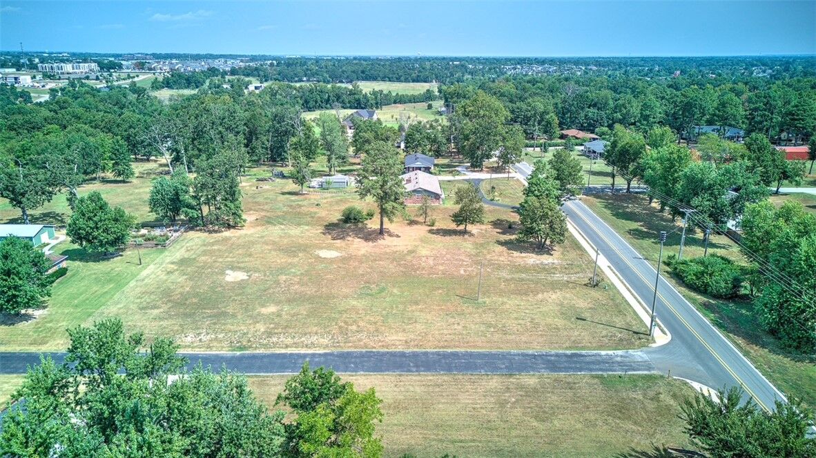 Property Photo:  1706 S Osage Road  AR 72758 