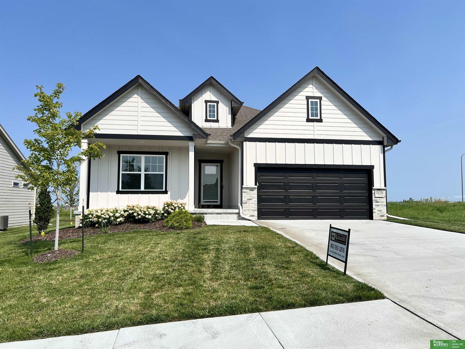 Property Photo: 17605 Willit Street NE 68007