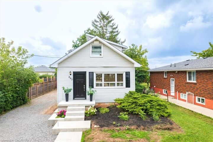 Property Photo: 207 Green Road ON L8E 2A4
