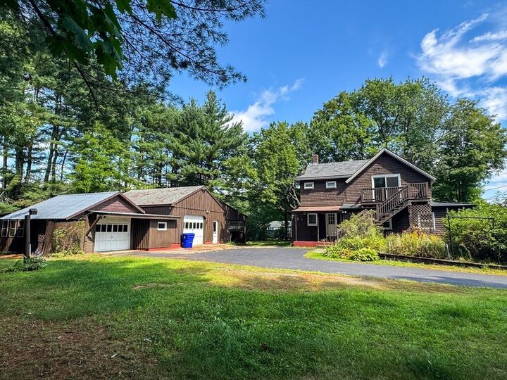 Property Photo:  54 Fairview Street E  MA 01301 