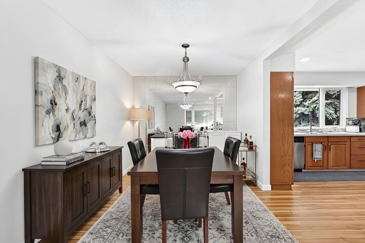 Property Photo: 1008 Cantabrian Drive SW AB T2W 1L7