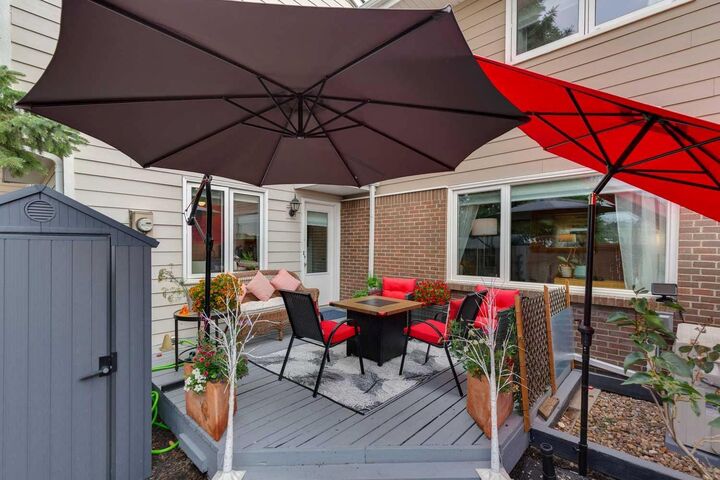 Property Photo:  3620 51 Street SW 38  AB T3E 6N7 