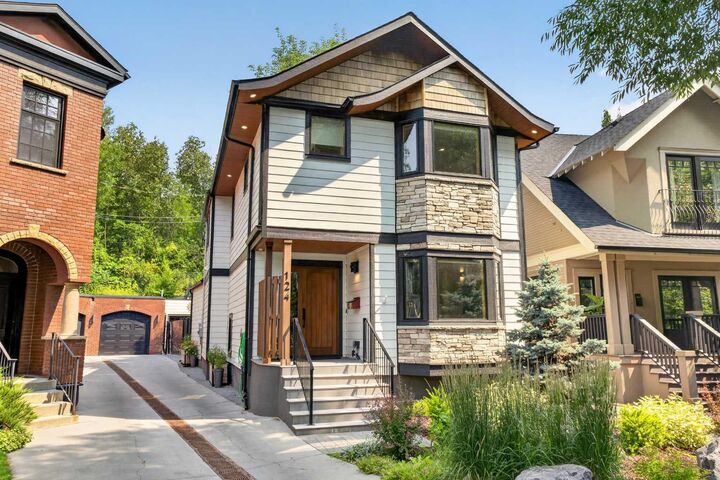 Property Photo: 124 Garden Crescent SW AB T2S 2H9