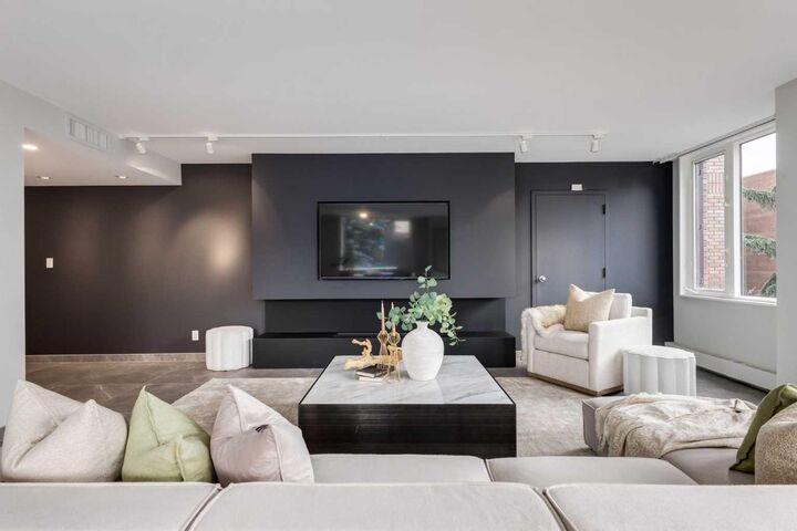 Property Photo: 500 Eau Claire Avenue SW 402A AB T2P 3R8
