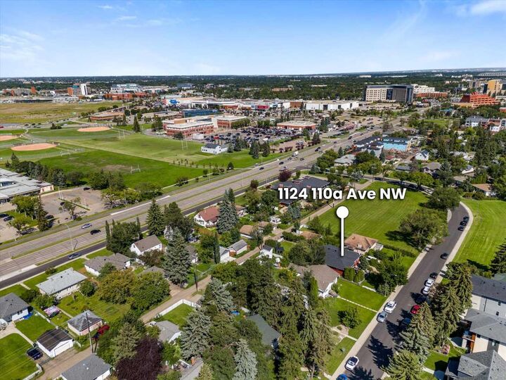 Property Photo: 11124 110A Avenue AB T5H 1K1