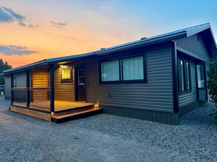 Property Photo: 1230 84 Street AB T0K 0M0