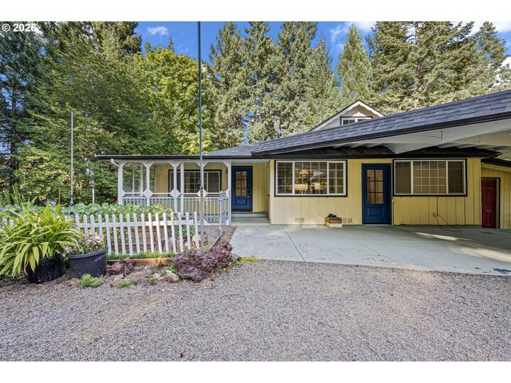 Property Photo: 31034 Gowdyville Rd OR 97424
