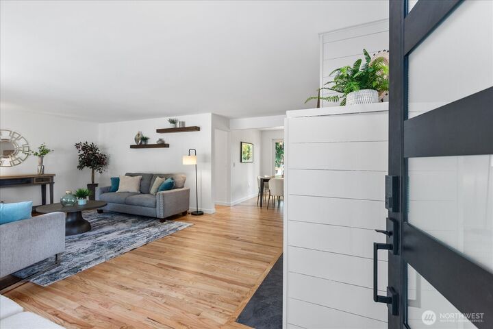 Property Photo: 20623 81st Avenue W WA 98026