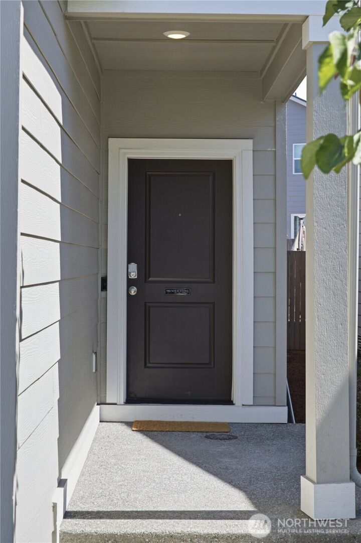 Property Photo:  11032  188th Street E  WA 98374 