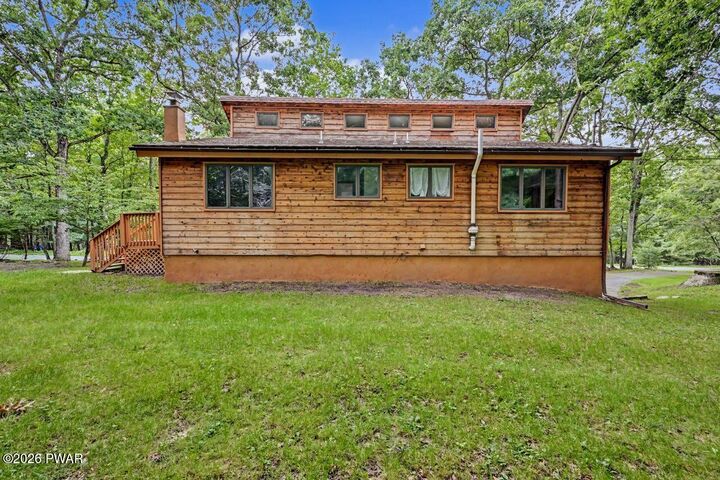 Property Photo:  185 Maple Drive  PA 18458 