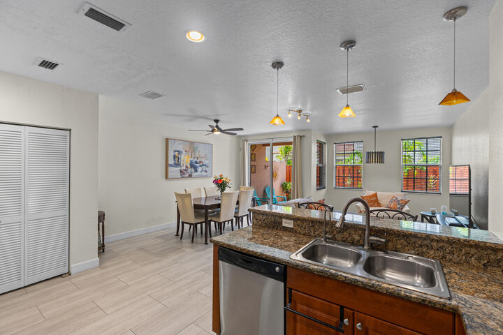 Property Photo:  213 Las Brisas Circle  FL 33326 