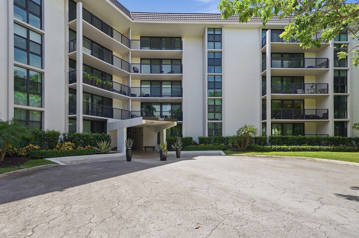 Property Photo: 1301 River Reach Drive 514 FL 33315