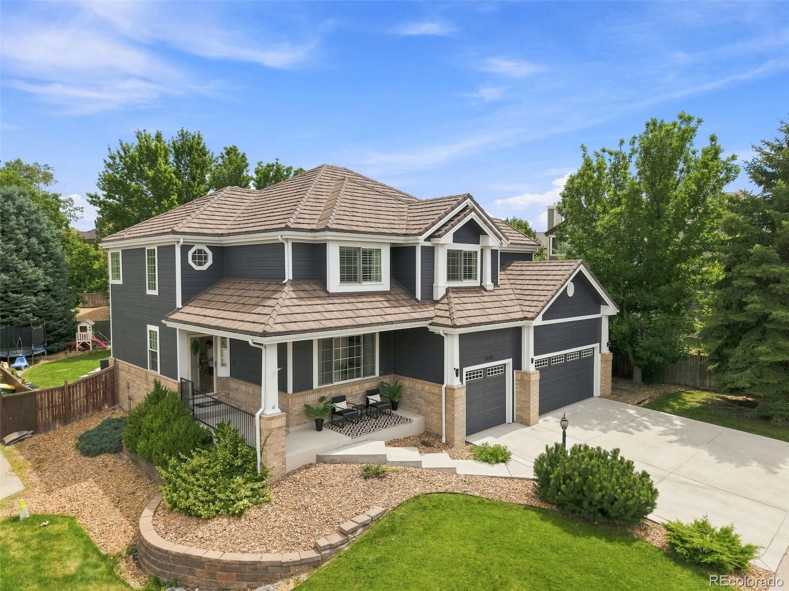 Property Photo:  10670 Singleleaf Court  CO 80134 