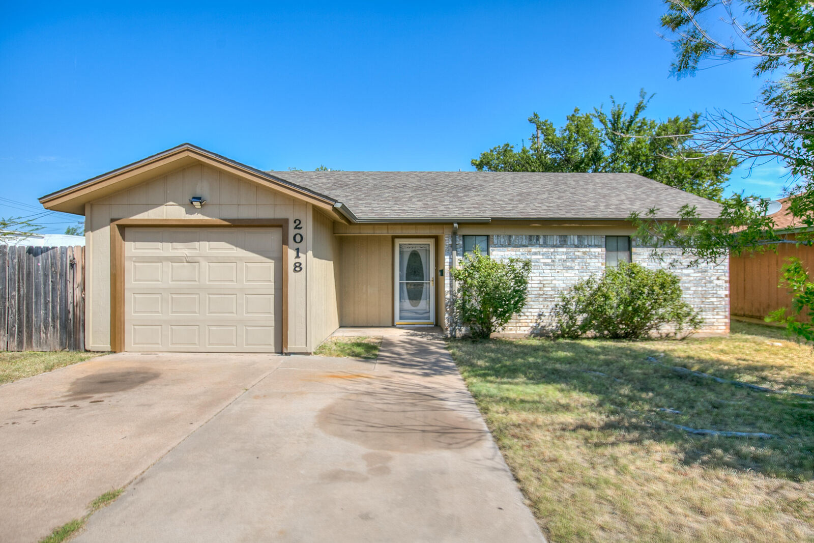 Property Photo: 2018 Raney Street TX 76901