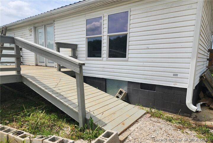 Property Photo:  2614 Old Highway 135 SW  IN 47112 