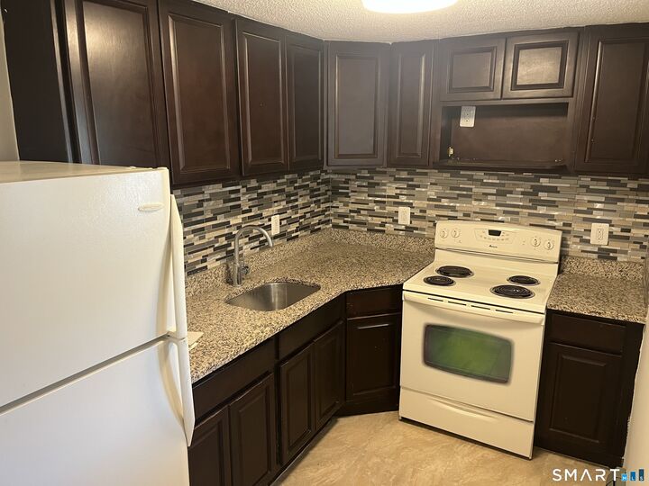 Property Photo: 32 Cook Avenue B27 CT 06451