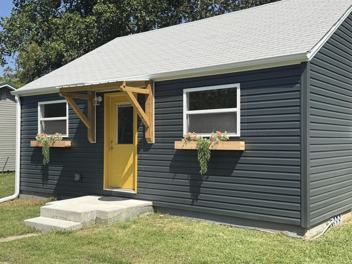 Property Photo:  400 W Clouse Street  MO 65711 
