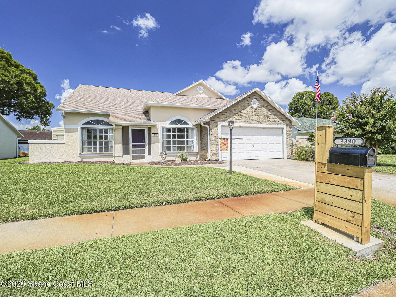 Property Photo:  3390 Areca Palm Avenue  FL 32901 
