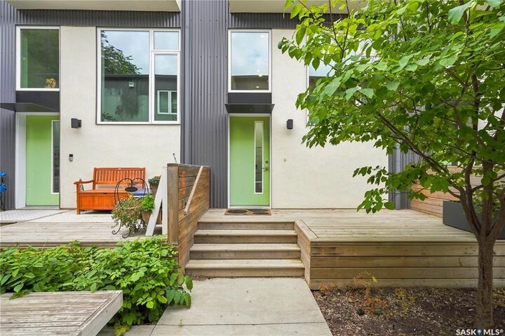 Property Photo:  540 F Avenue S 6  SK S7M 5X9 